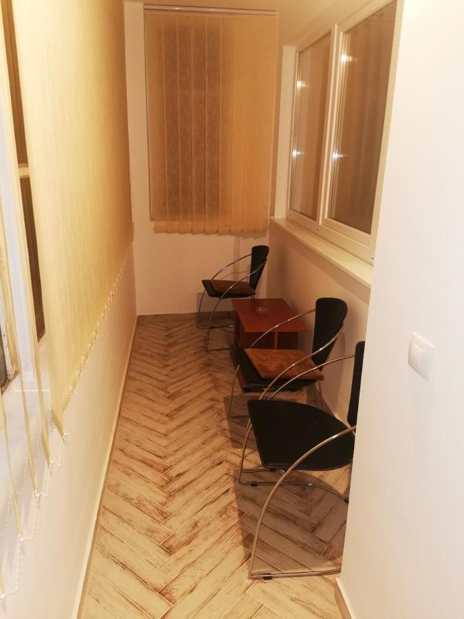 Bee Studio Apartment Iernut Exterior foto